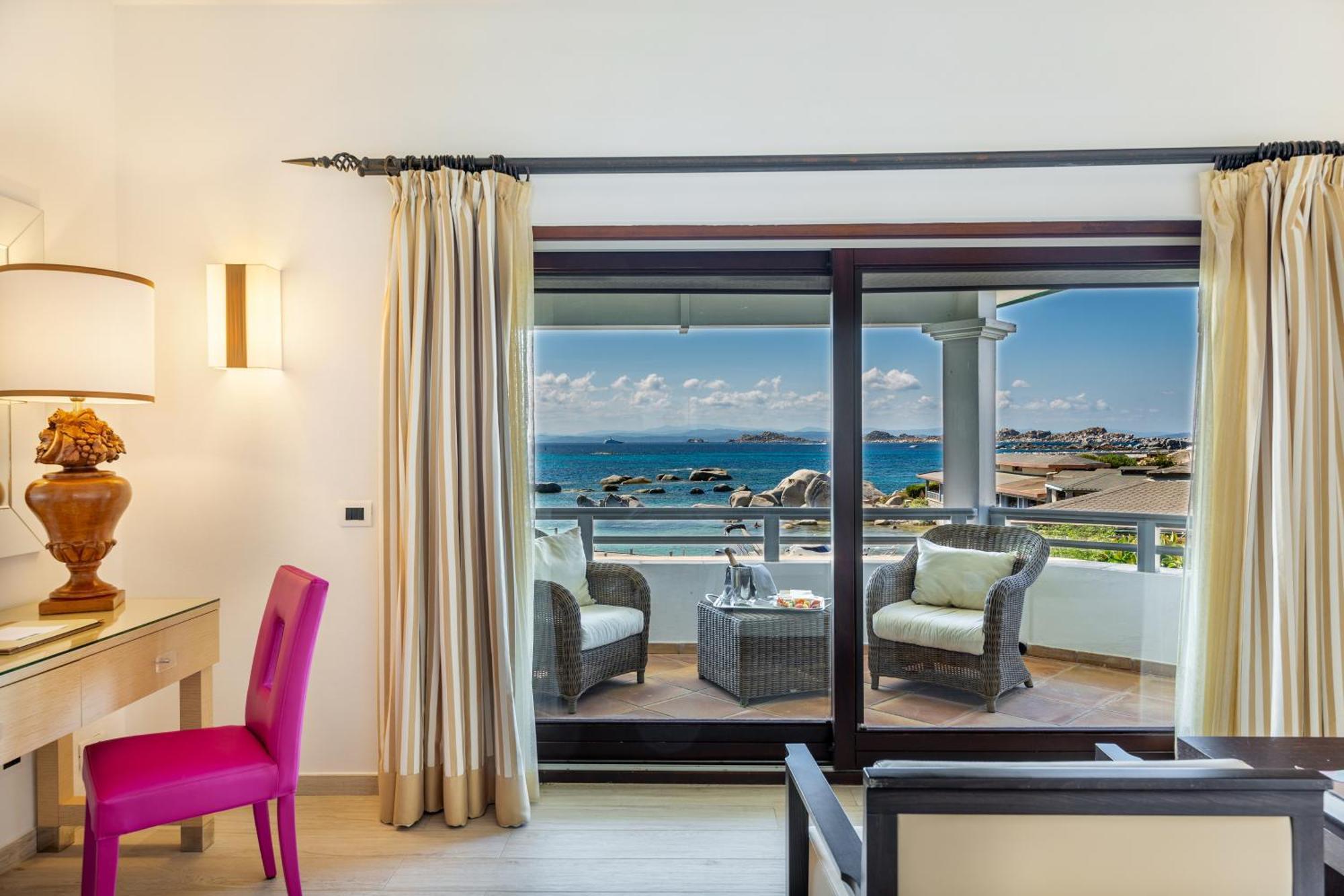 Hotel & Spa Des Pecheurs Бонифачо Екстериор снимка
