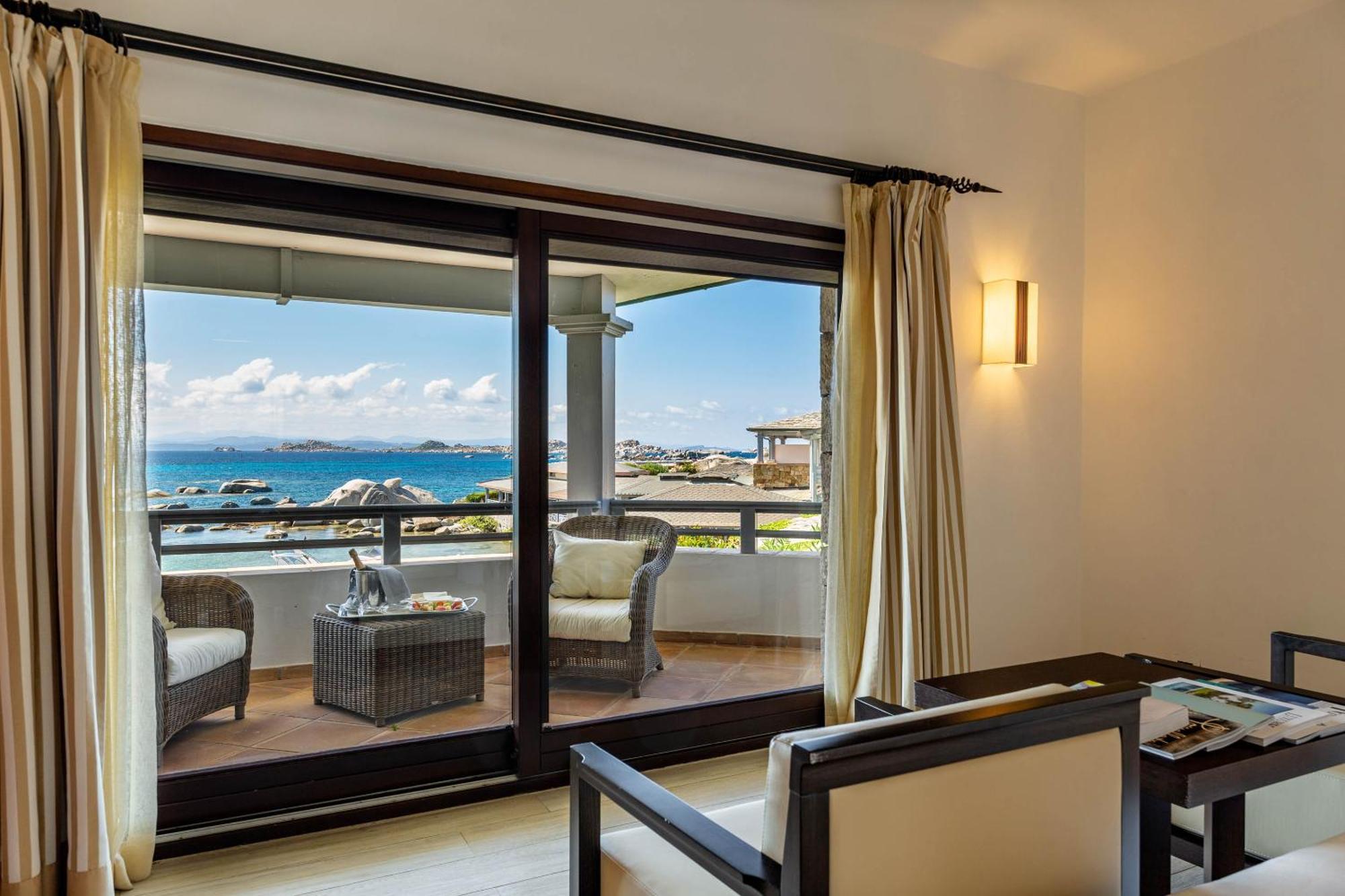 Hotel & Spa Des Pecheurs Бонифачо Екстериор снимка